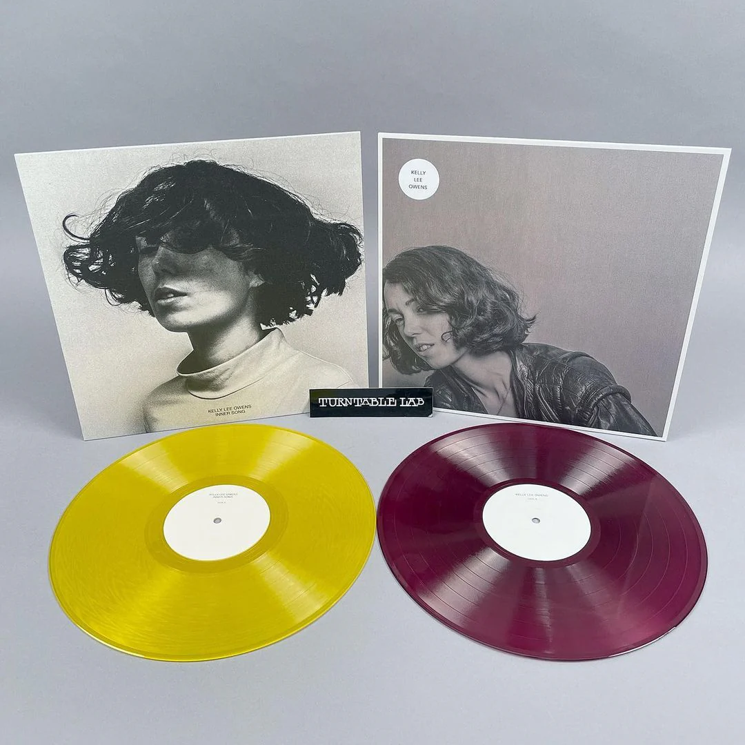 Kelly Lee Owens: Kelly Lee Owens (Colored Vinyl) Vinyl LP - Turntable Lab Exclusive - Image 5