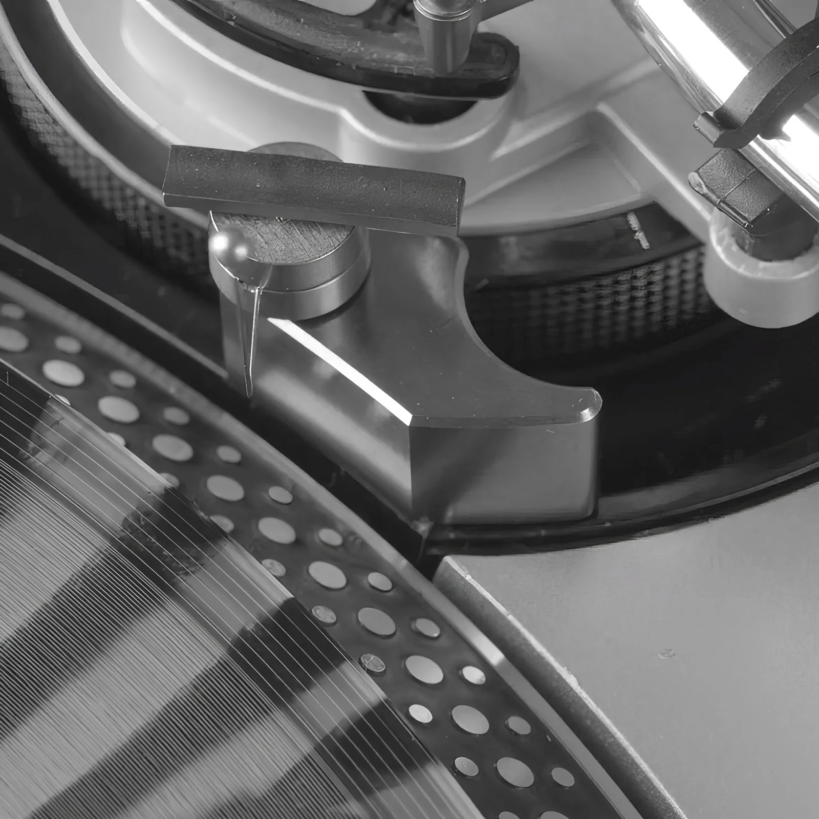 Little Fwend: Automatic Tonearm Lifter for Technics 1200 - Disco Model MKIlI - Image 5