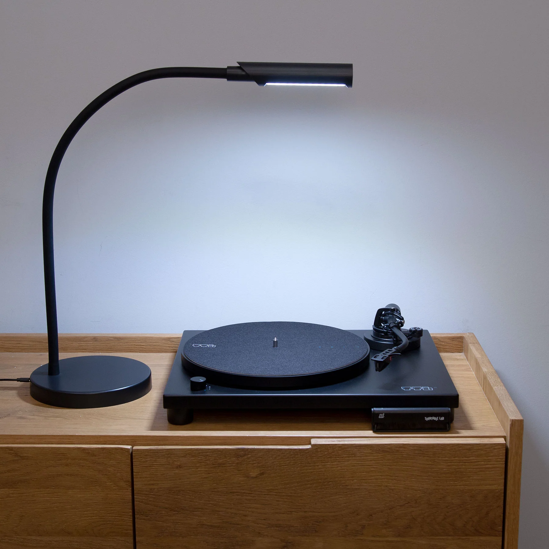 Reliable Corp.: UberLight Flex Turntable Lamp - Black / Tabletop Model - Image 2